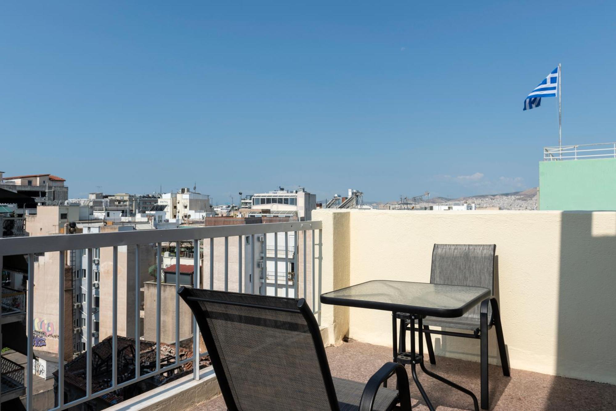 Liberal Mini Rooms & Suites เอเธนส์ ภายนอก รูปภาพ